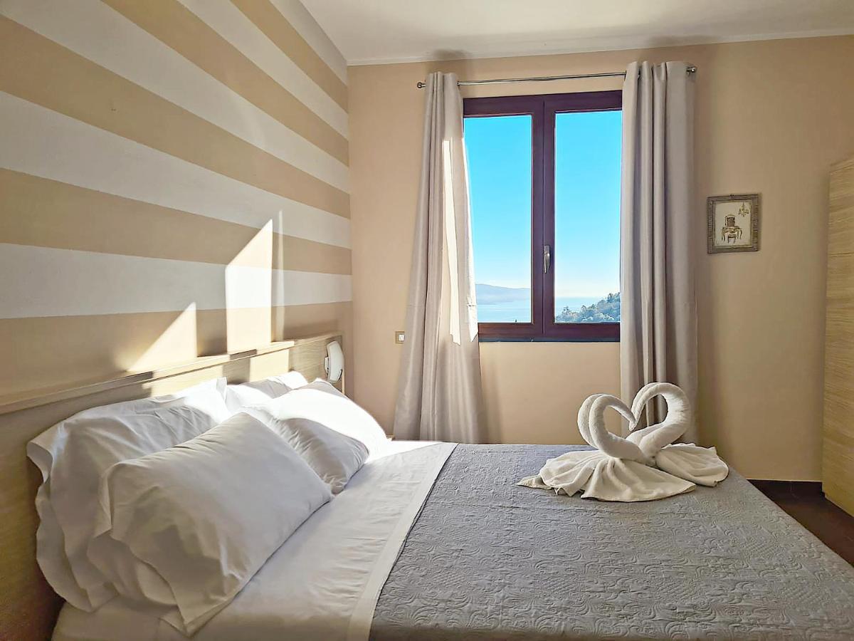 Agriturismo La Pietra La Spezia Esterno foto