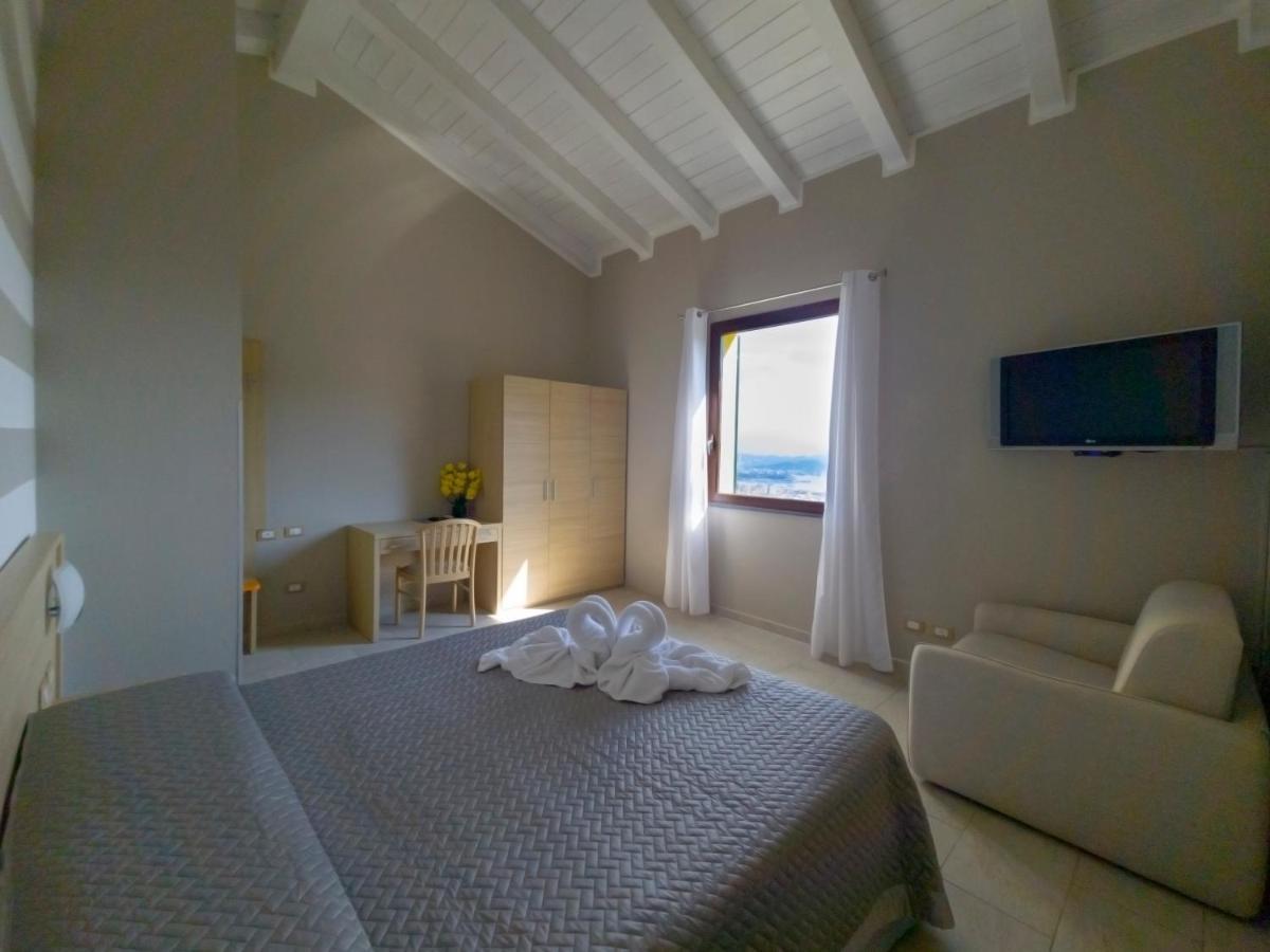 Agriturismo La Pietra La Spezia Esterno foto