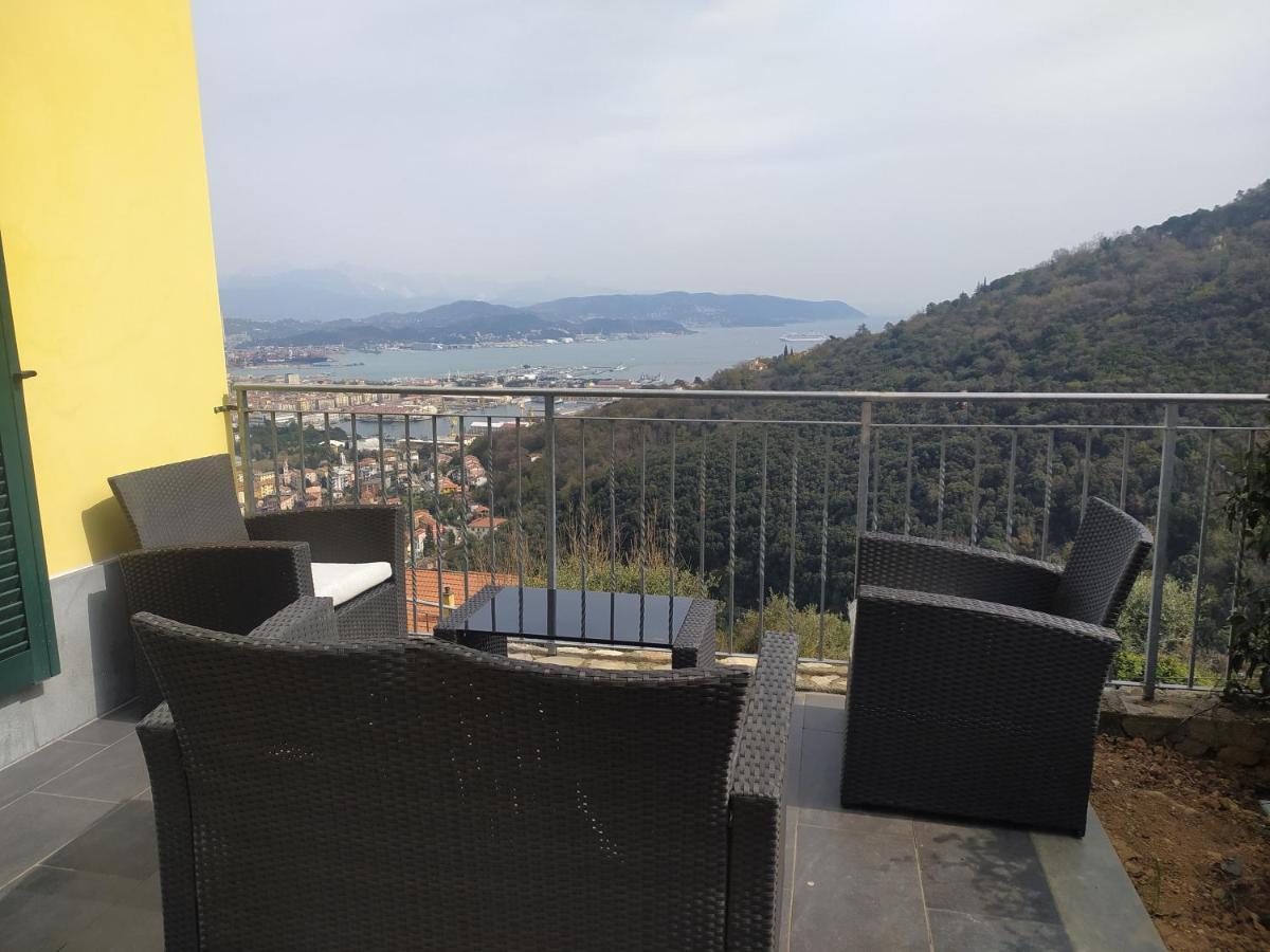 Agriturismo La Pietra La Spezia Esterno foto