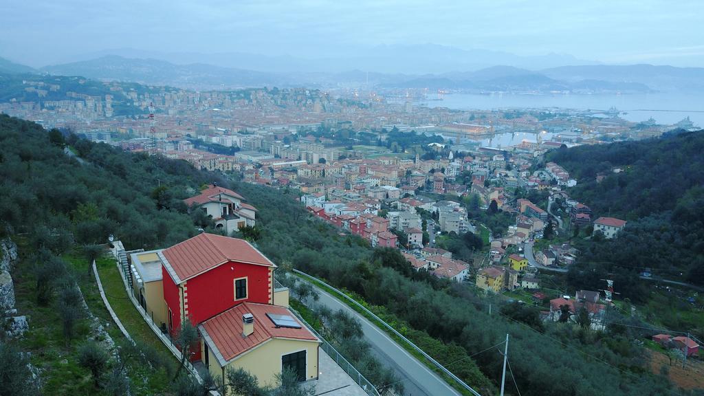 Agriturismo La Pietra La Spezia Esterno foto