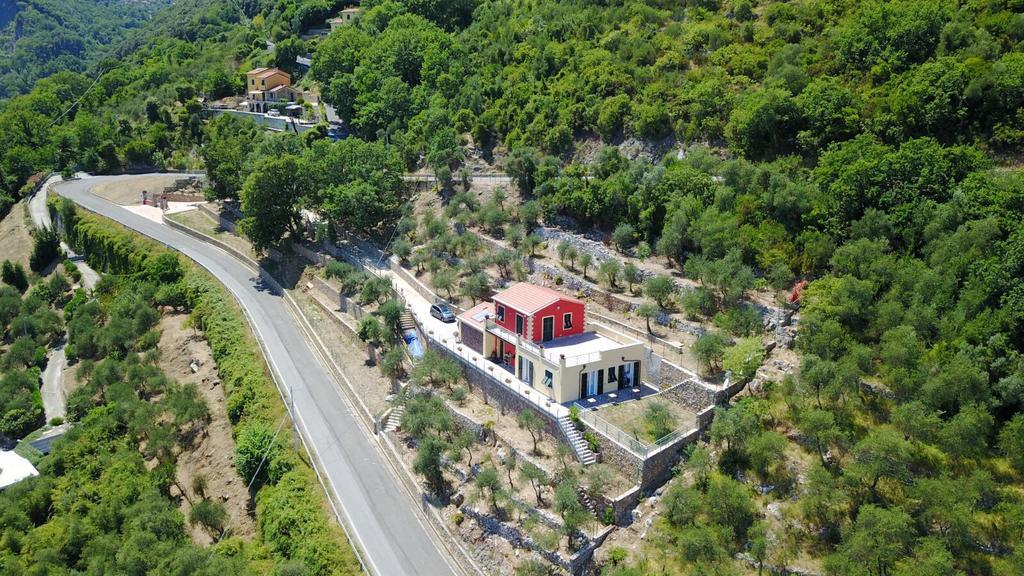 Agriturismo La Pietra La Spezia Esterno foto