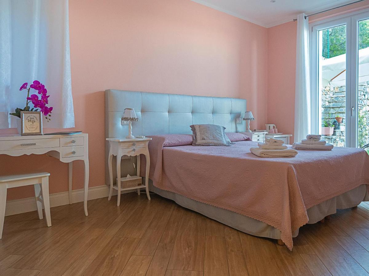 Agriturismo La Pietra La Spezia Esterno foto